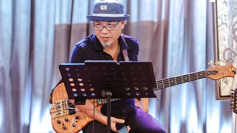 Tổng đạo diễn - nhạc sĩ Huy Tuấn: "Hò dô" gần gũi với nghệ sĩ và du khách quốc tế