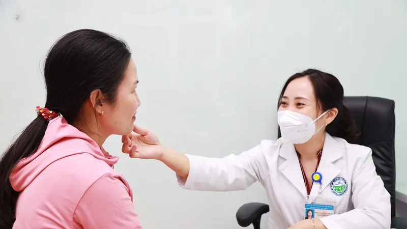 Nhập viện vì tai biến thẩm mỹ