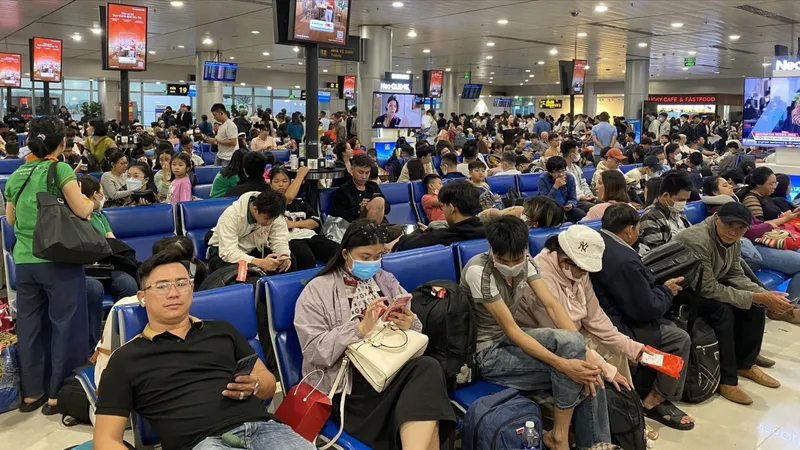 Hàng loạt chuyến bay nội địa trễ giờ