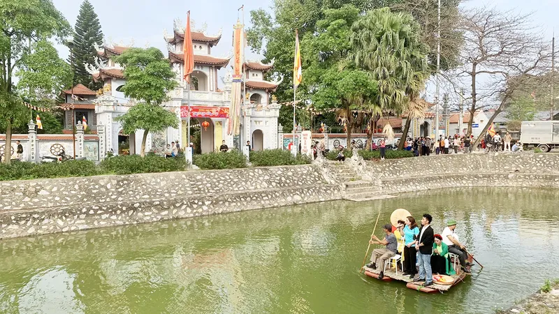 Podcast: Mùa xuân, thăm làng gốm cổ ngàn năm