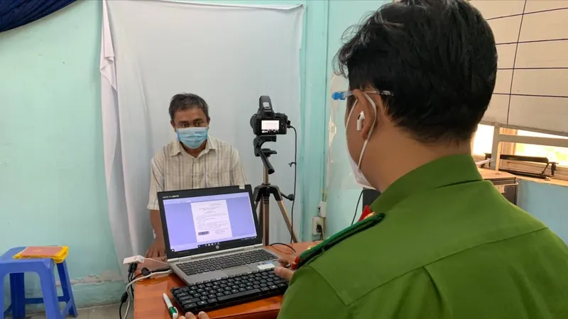 Sắp xét xử đường dây làm căn cước công dân “dịch vụ”