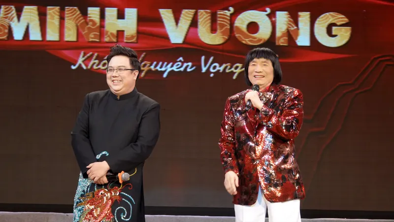 NSND Minh Vương “cháy” hết mình với từng khoảnh khắc trên sân khấu