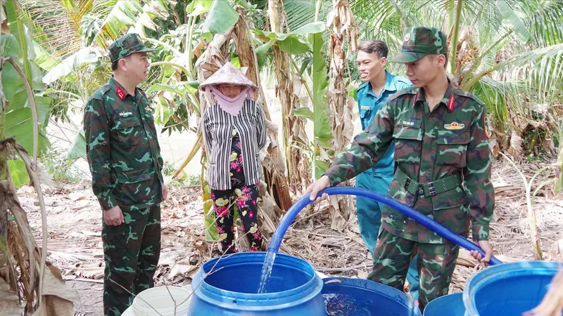 Nghĩa tình giữa hạn mặn