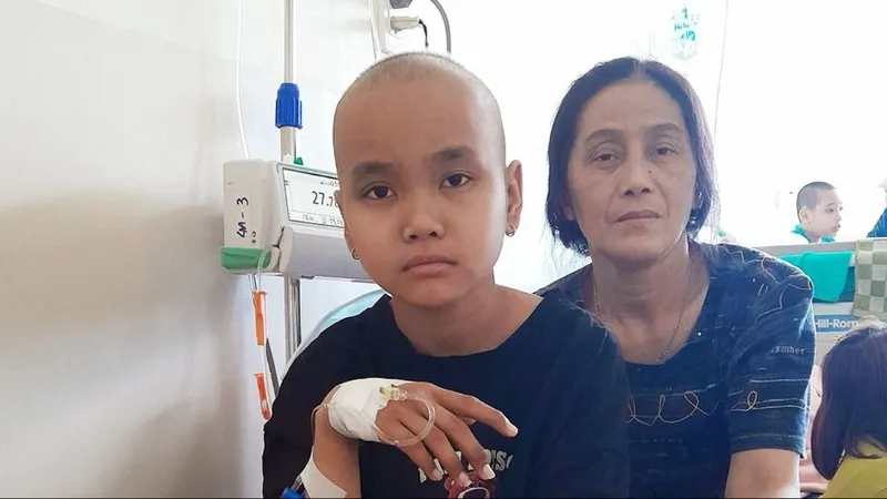Xót xa bé gái 11 tuổi ung thư hốc mũi