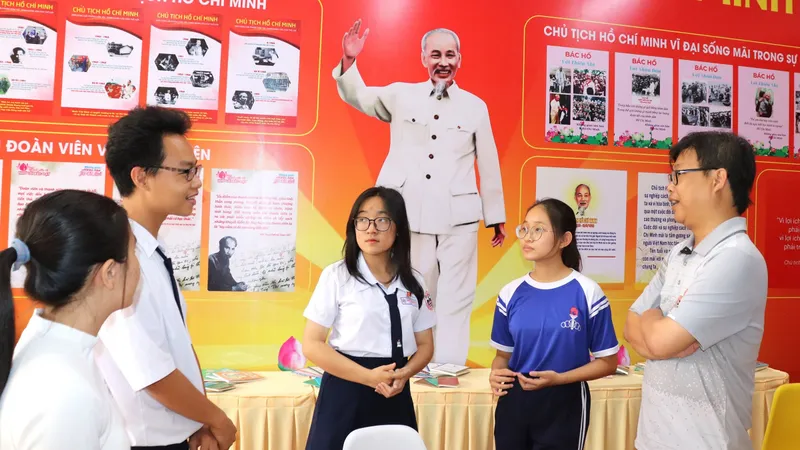 Gỡ khó trong phát triển đảng viên khu vực đặc thù: Đa dạng cách “ươm mầm”, tạo môi trường để đảng viên mới phát triển