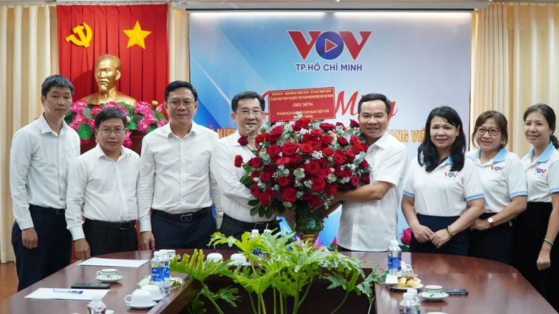 Phó Chủ tịch UBND TPHCM Dương Ngọc Hải thăm, chúc mừng các cơ quan báo chí