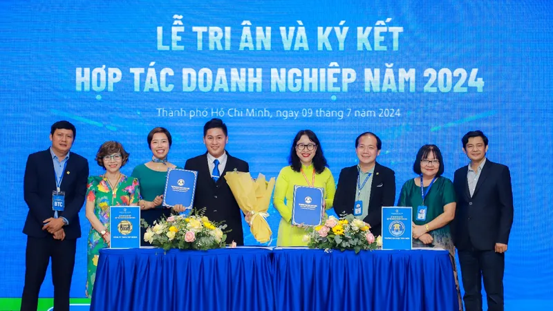 Mạng lưới hợp tác với hơn 500 doanh nghiệp của Trường ĐH Văn Hiến giải quyết nhu cầu việc làm cho sinh viên