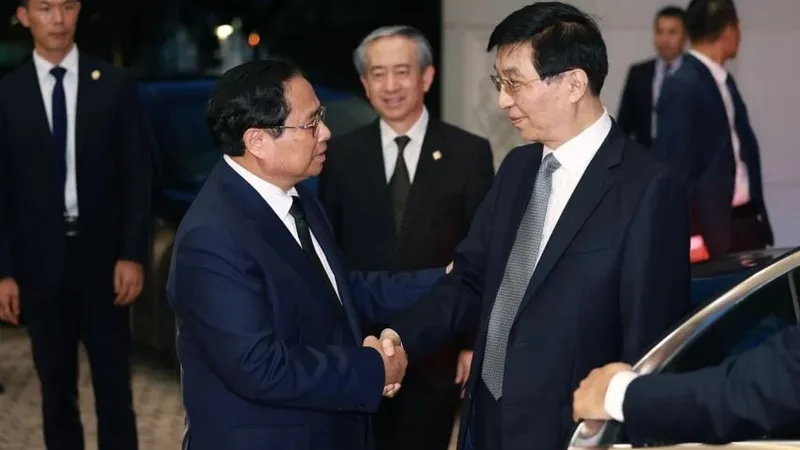 Thủ tướng Phạm Minh Chính tiếp Chủ tịch Chính hiệp Trung Quốc Vương Hộ Ninh