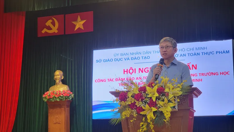 Tập huấn vệ sinh an toàn thực phẩm trong trường học