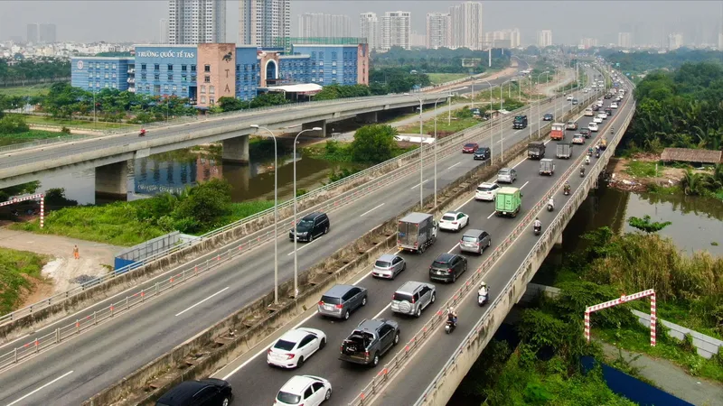 Thu phí đường cao tốc do Nhà nước đầu tư: Tạo nguồn thu để bảo trì và đầu tư mới các tuyến cao tốc