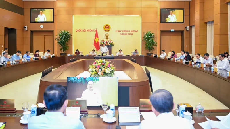 Khai mạc phiên họp chuyên đề pháp luật của Ủy ban Thường vụ Quốc hội
