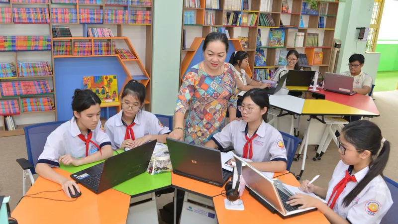 Chủ động tìm nguồn tuyển giáo viên