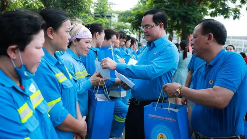 Tập trung nguồn lực chăm lo phúc lợi cho đoàn viên, người lao động trong tình hình mới