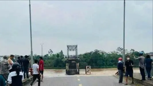 Cầu Phong Châu đã được kiến nghị xây mới từ năm 2022 nhưng chưa có vốn