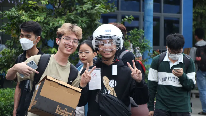 TotalEnergies đưa "Helmet 4 life" đến với 1.000 giảng viên, sinh viên Trường ĐH Bách khoa TPHCM