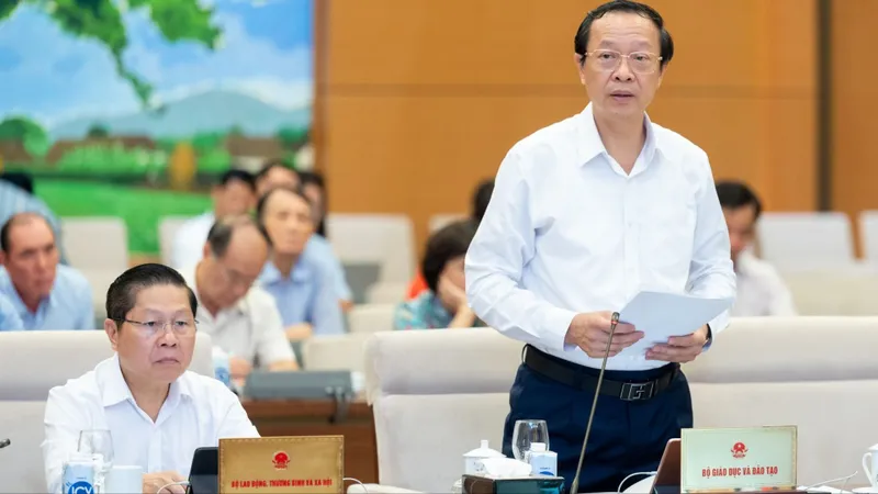 Lương của nhà giáo được xếp cao nhất trong hệ thống thang bậc lương hành chính sự nghiệp