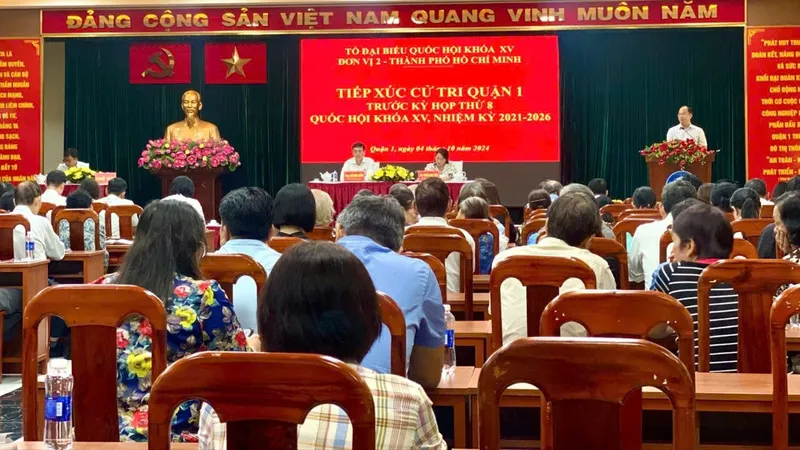 Quận 1 đề xuất làm bãi xe ở 6 khu đất đang bỏ trống