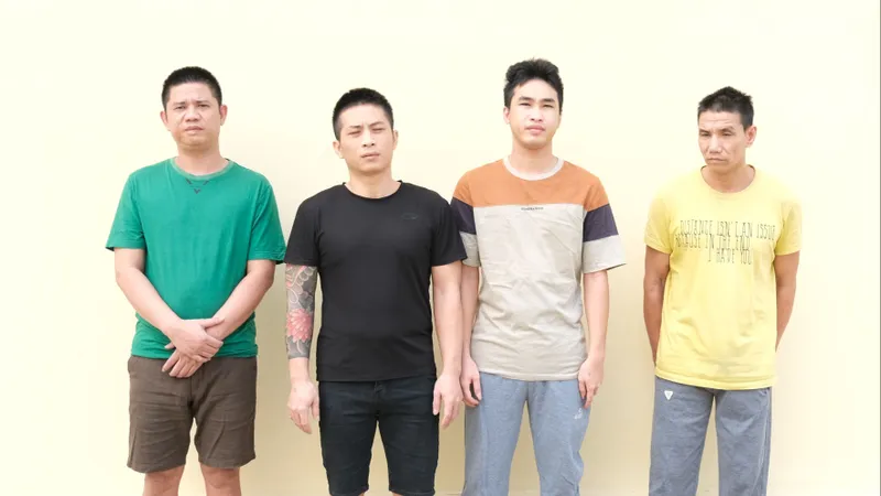 Các đối tượng tại cơ quan công an 