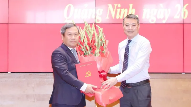 Bộ Chính trị điều động, chỉ định Bí thư tỉnh Quảng Bình giữ chức Bí thư tỉnh Quảng Ninh