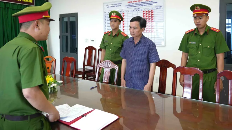 Nguyễn Ngọc Hải, Giám đốc Chi nhánh Văn phòng đăng ký đất đai TP Phan Thiết bị khởi tố. Ảnh: Công an cung cấp