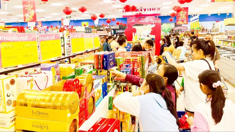 Nhộn nhịp sắm tết, sức mua tăng mạnh
