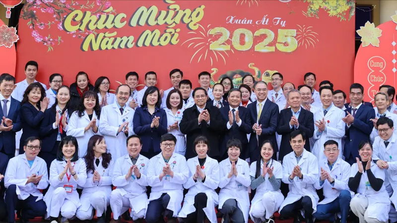 Thủ tướng Chính phủ: Thúc đẩy chuyển giao công nghệ ghép tạng, đặc biệt là ghép phổi