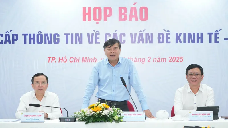 Sau 1 tháng Nghị định 168 có hiệu lực, TPHCM xử phạt 2.490 trường hợp vi phạm giao thông