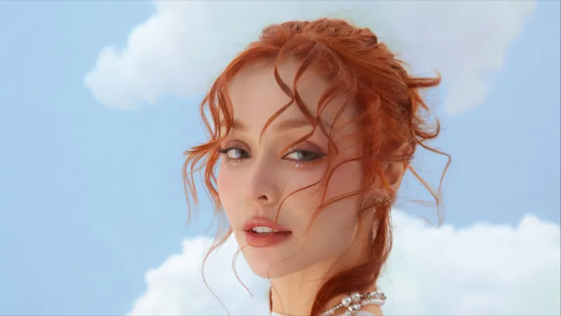 MLee độc đáo, thu hút với "Chín tầng mây" kết hợp cùng rapper Nhật Hoàng