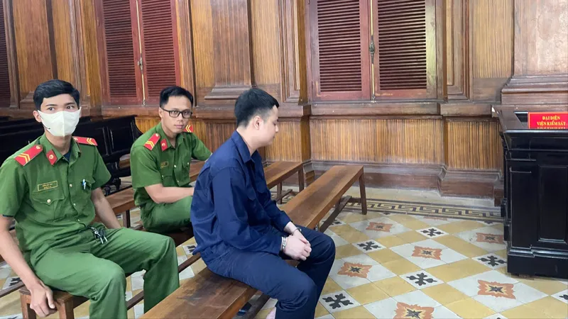 Bị cáo Phan Công Hiến tại tòa