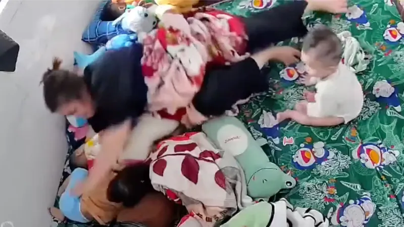  Tạm giữ bảo mẫu hành hạ trẻ em tại cơ sở tự phát ở Tiền Giang