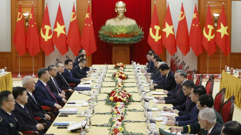 Tổng Bí thư Tô Lâm hội đàm với Tổng Bí thư, Chủ tịch nước Trung Quốc Tập Cận Bình