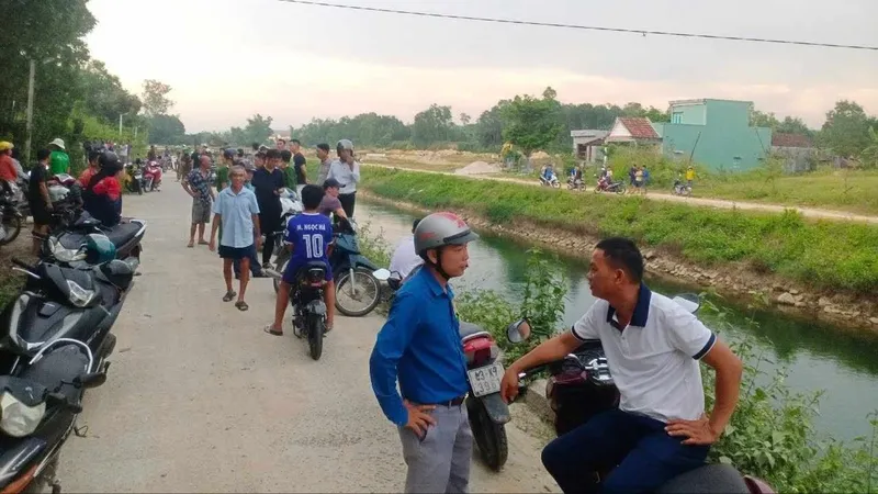 Phát hiện thi thể hai mẹ con ở kênh thủy lợi