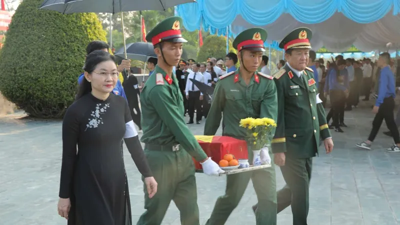 Bình Phước: Truy điệu và an táng 17 hài cốt liệt sĩ