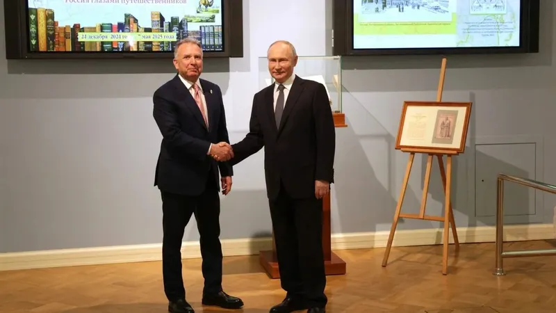 Tổng thống Vladimir Putin và Đặc phái viên Tổng thống Mỹ Steve Witkoff gặp tại thành phố St. Petersburg. Ảnh: RUSSIAN PRESIDENTAL OFFICE 