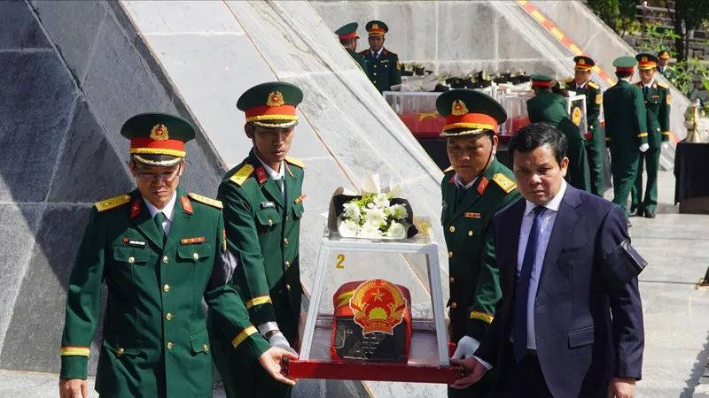Kon Tum truy điệu, an táng 26 hài cốt liệt sĩ
