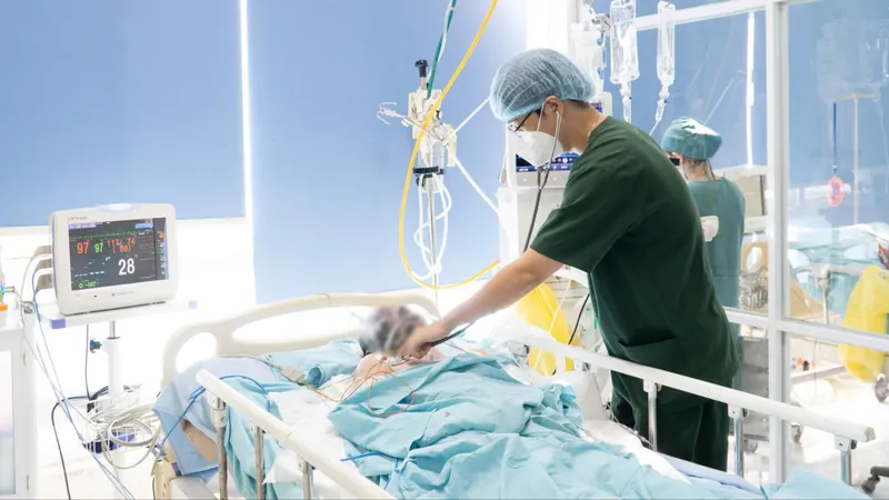 Nổ tại nhà máy sản xuất nam châm, 12 công nhân bị thương 