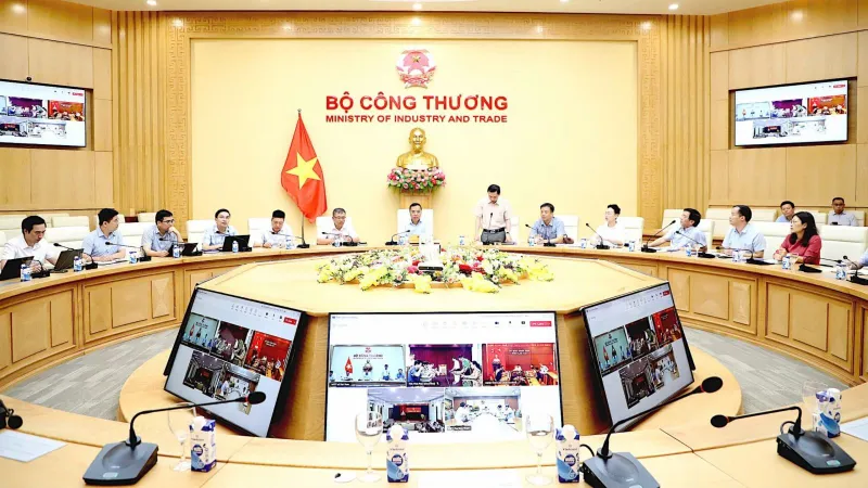 Đảm bảo tiến độ 2 dự án điện khu vực Tây Bắc và Đông Nam bộ