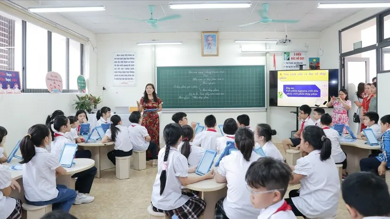 Thủ tướng yêu cầu tổ chức đồng bộ, hiệu quả việc dạy học 2 buổi/ngày bắt đầu từ năm học 2025-2026