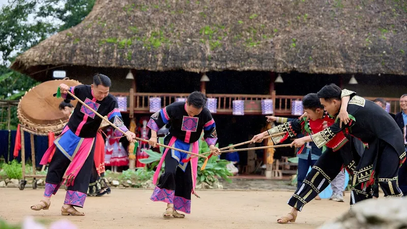 Sun World Fansipan Legend ra mắt show diễn thể nghiệm độc đáo trên đỉnh Fansipan, Sa Pa