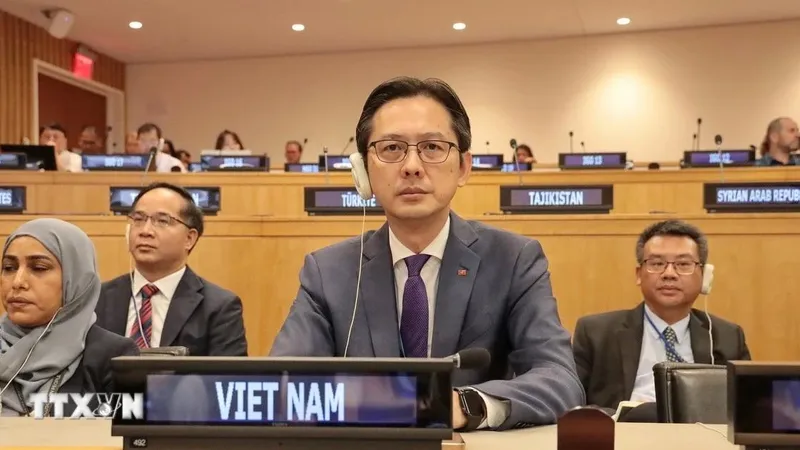 Đại sứ Đỗ Hùng Việt, Trưởng Phái đoàn thường trực Việt Nam tại LHQ, tham dự hội nghị. Ảnh: TTXVN