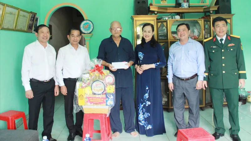 Lãnh đạo tỉnh Đồng Nai thăm, tặng quà các thương, bệnh binh