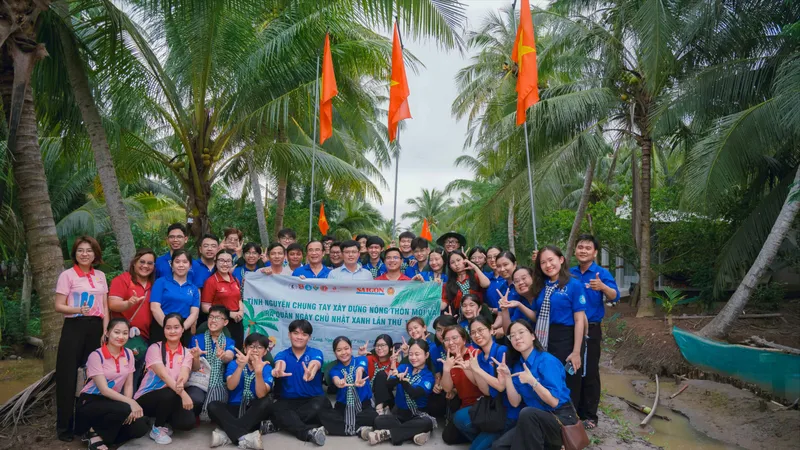 Tuổi trẻ TPHCM chung tay xây dựng nông thôn mới Vĩnh Long