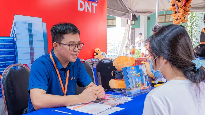 HUFLIT công bố điểm nhận hồ sơ xét tuyển năm 2025