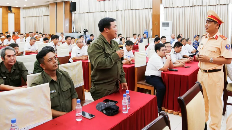 Tăng tốc giải quyết 60.000 thí sinh thi giấy phép lái xe