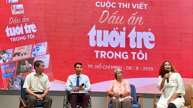 Trao giải cuộc thi viết "Dấu ấn Tuổi Trẻ trong tôi"