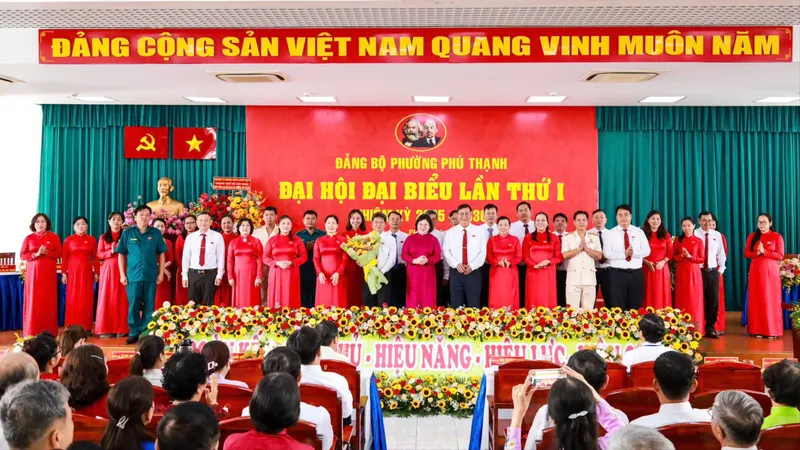 Phường Phú Thạnh (TPHCM) đầu tư xây dựng 25 tuyến hẻm an toàn, văn minh