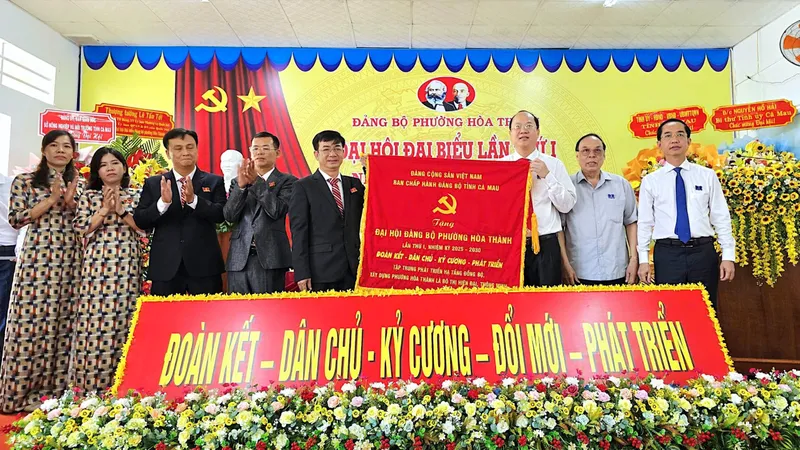 Đại hội cấp xã “không giấy” đầu tiên tại Cà Mau