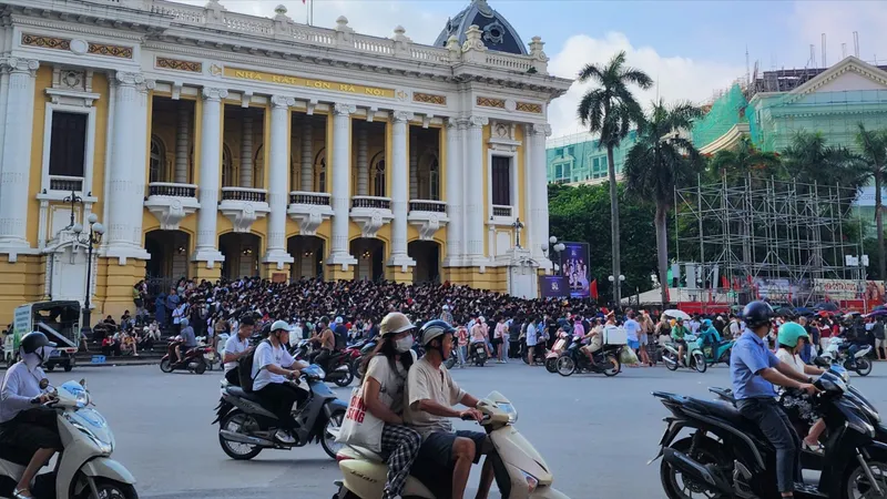 Ngày mai (21-8), sẽ tiếp tục phát hành vé concert “Việt Nam trong tôi”