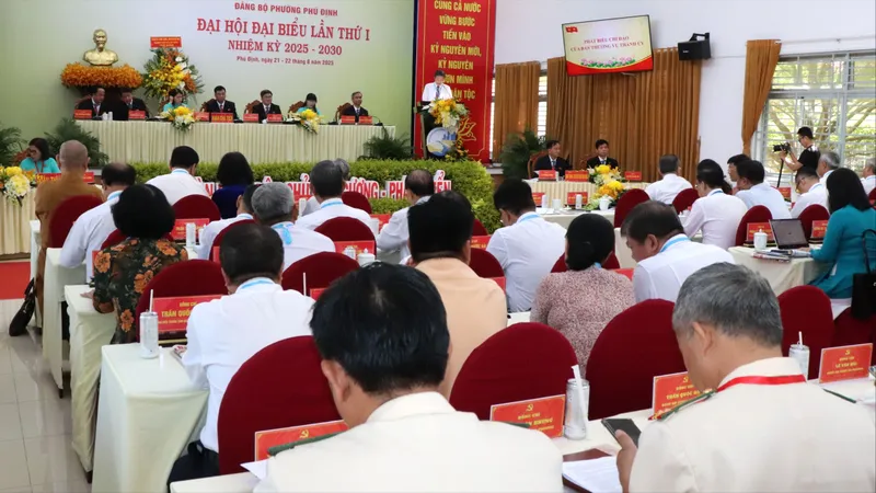 Phường Phú Định (TPHCM) phát huy đặc trưng “trên bến dưới thuyền”
