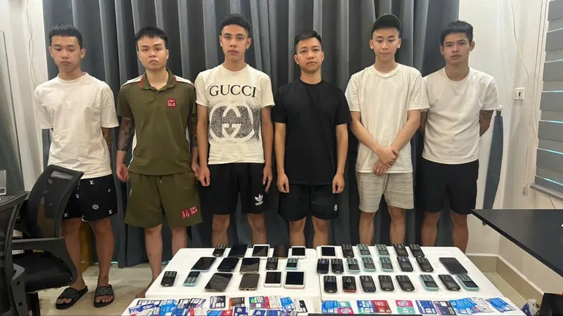 Các đối tượng tại cơ quan điều tra. Ảnh: CACC